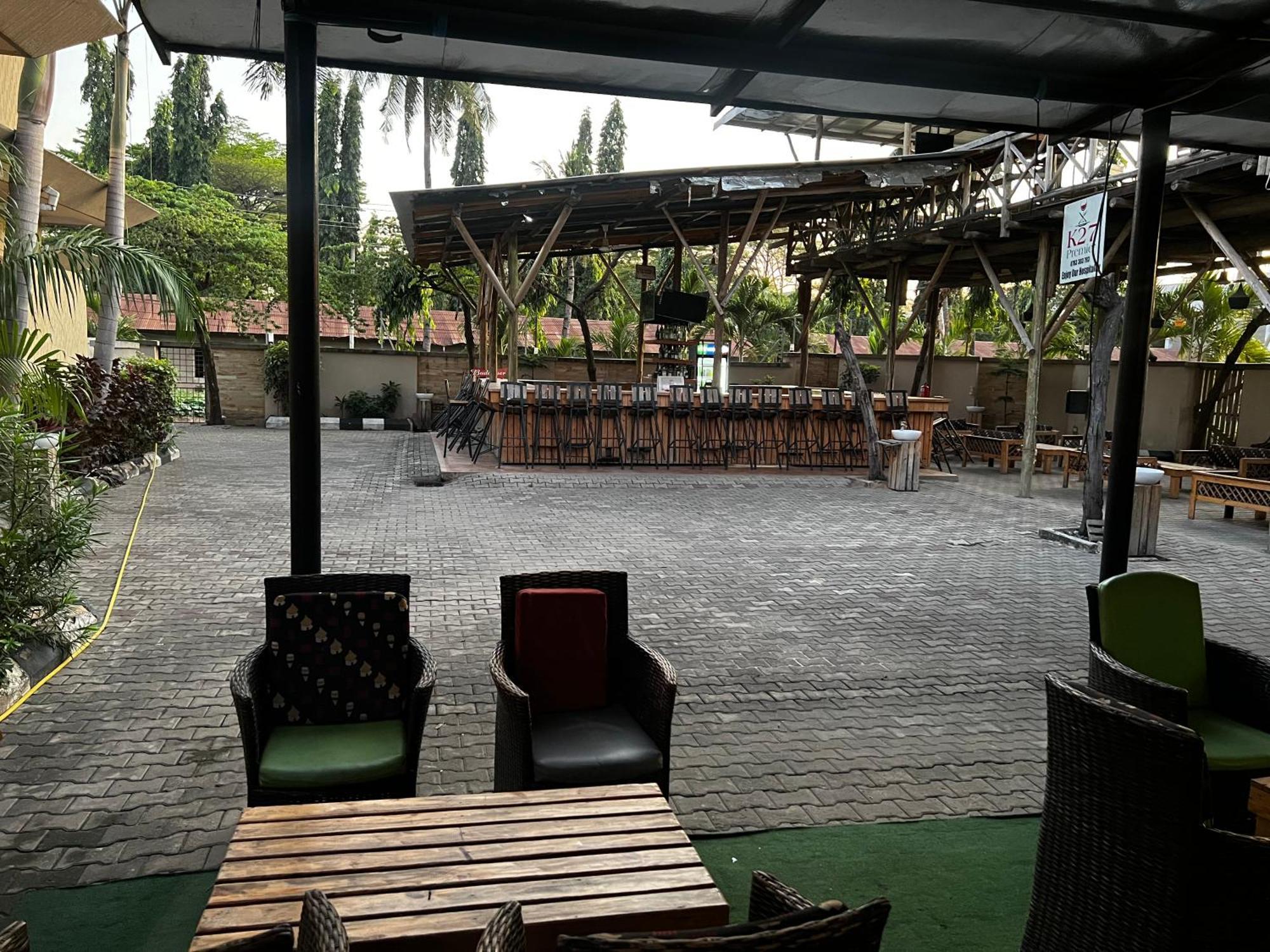 Hostel K27 Premier Backpackers Daressalam Exterior foto